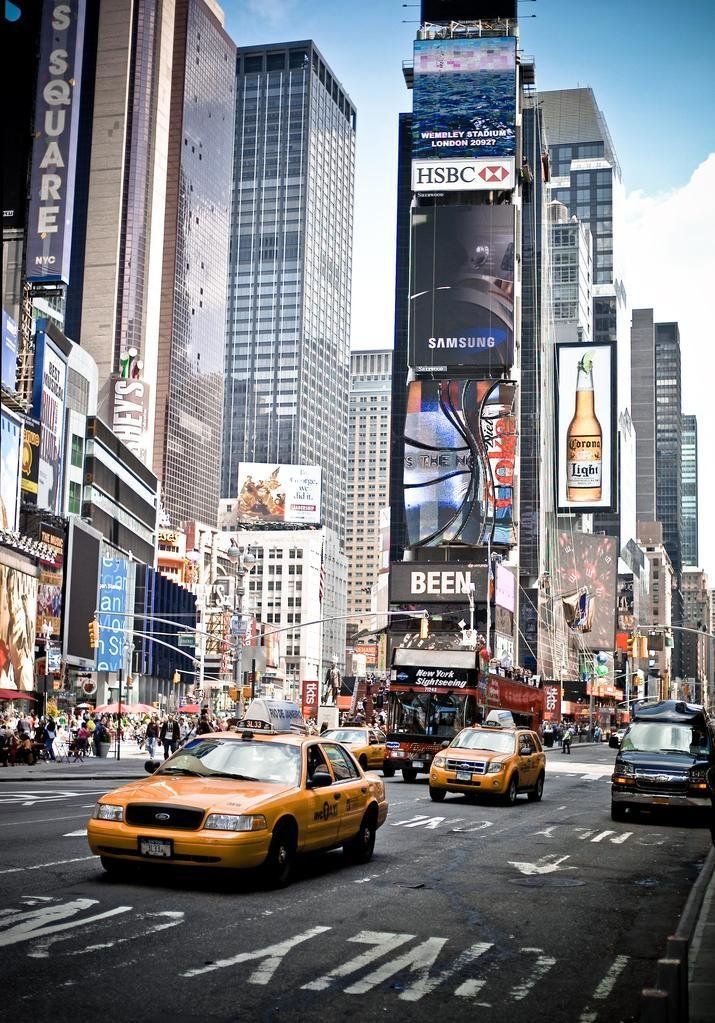 Ventilating the office: balancing COVID-19, climate change and energy bills
